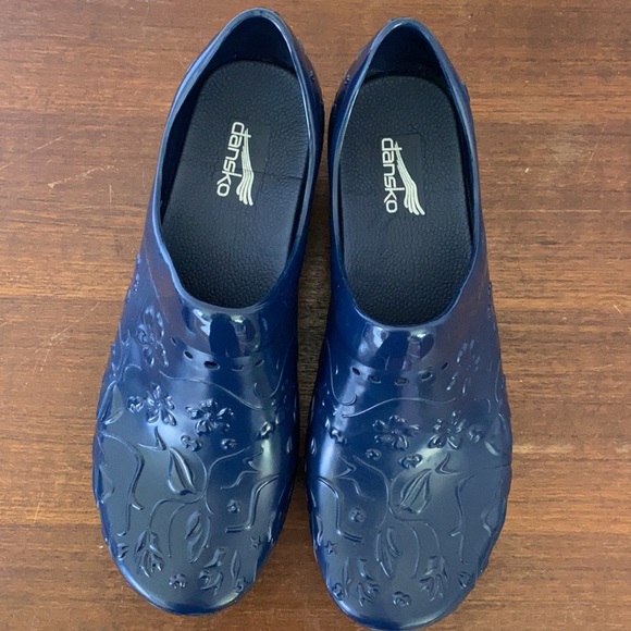 Dansko Clogs - Picture 4 of 8